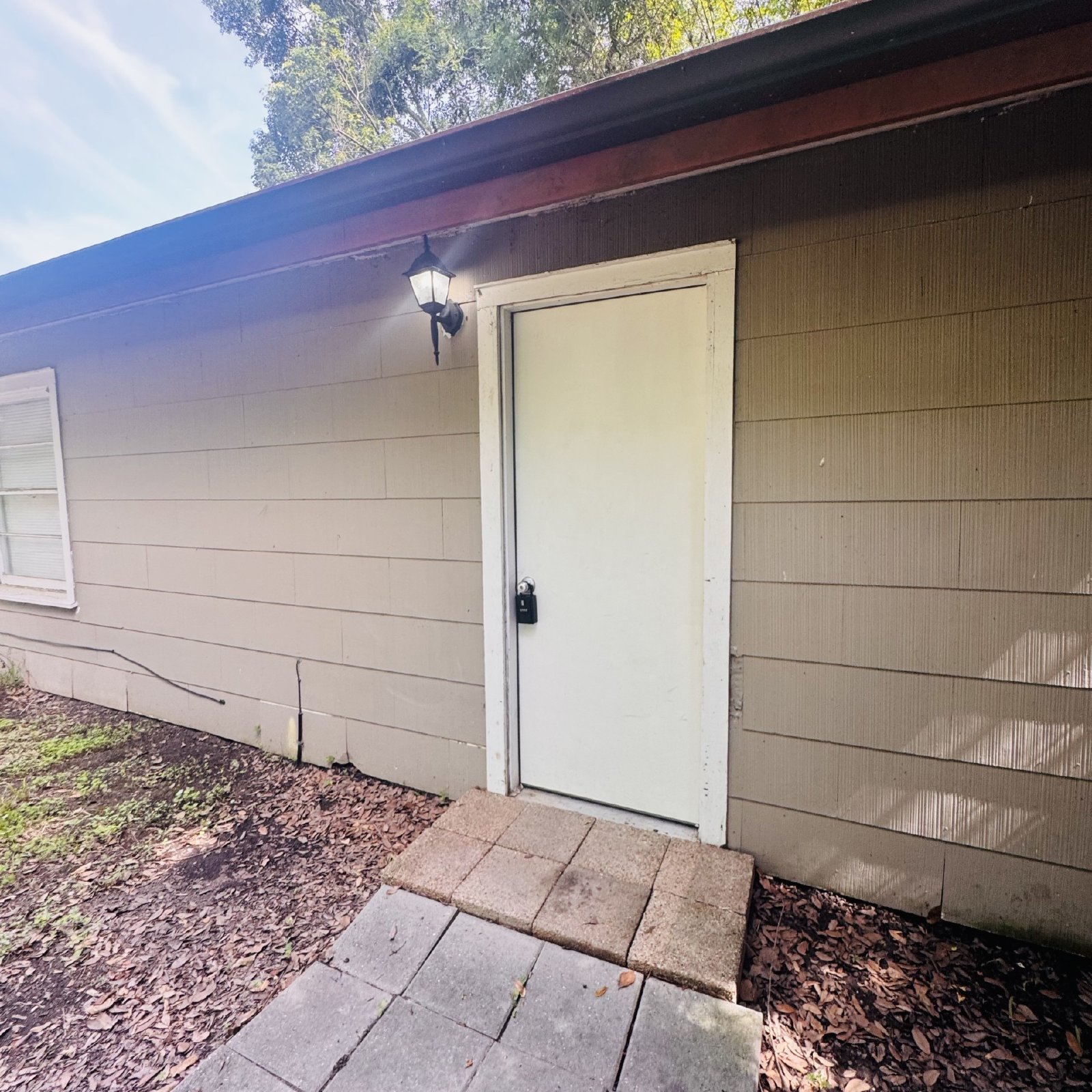 2614 Smith St Rear